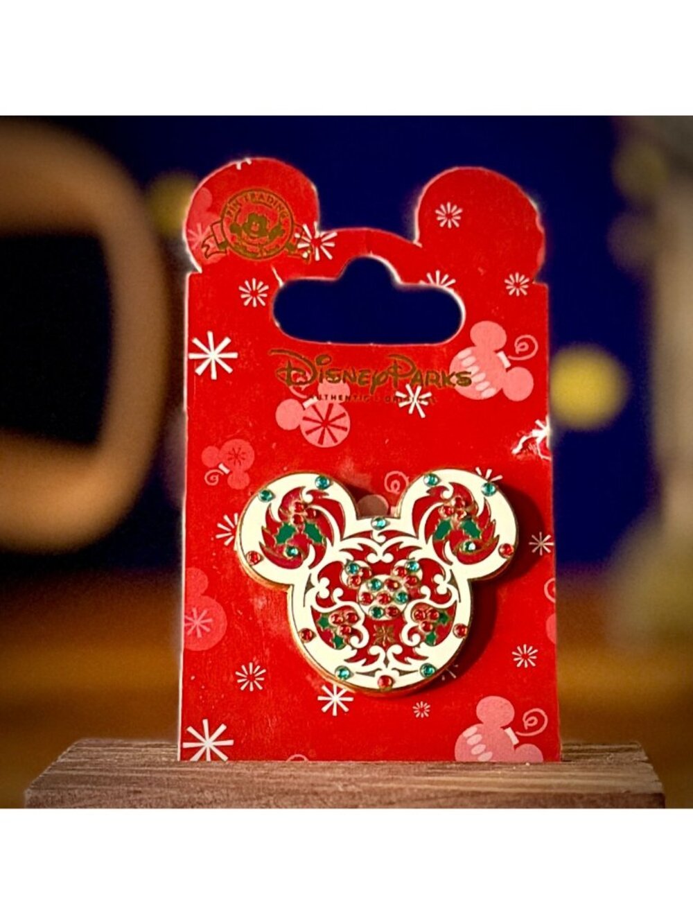 Disney Parks Mickey Mouse Christmas Filigree Rhinestone Pin | Holiday 2010